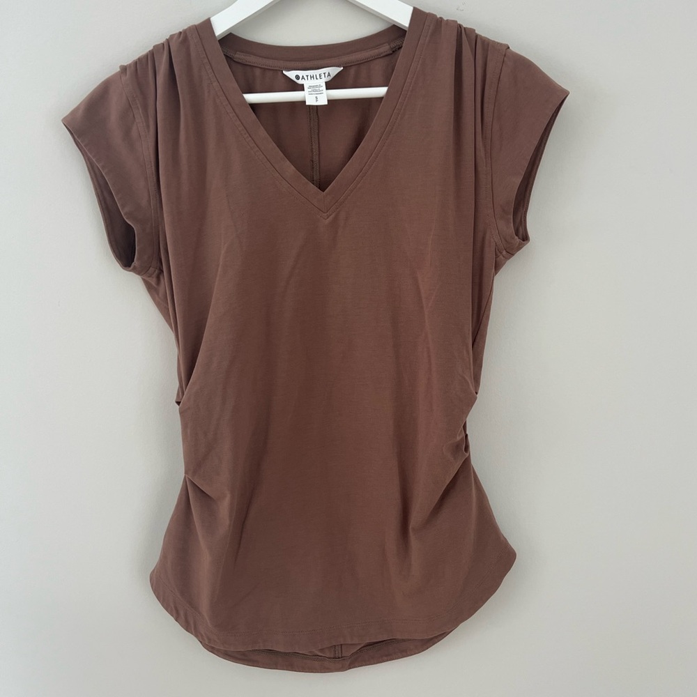 EUC ATHLETA Outbound Ruched V-neck T